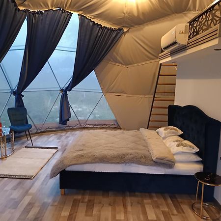 Sun Garden Glamping Domes Calimanesti Exterior foto