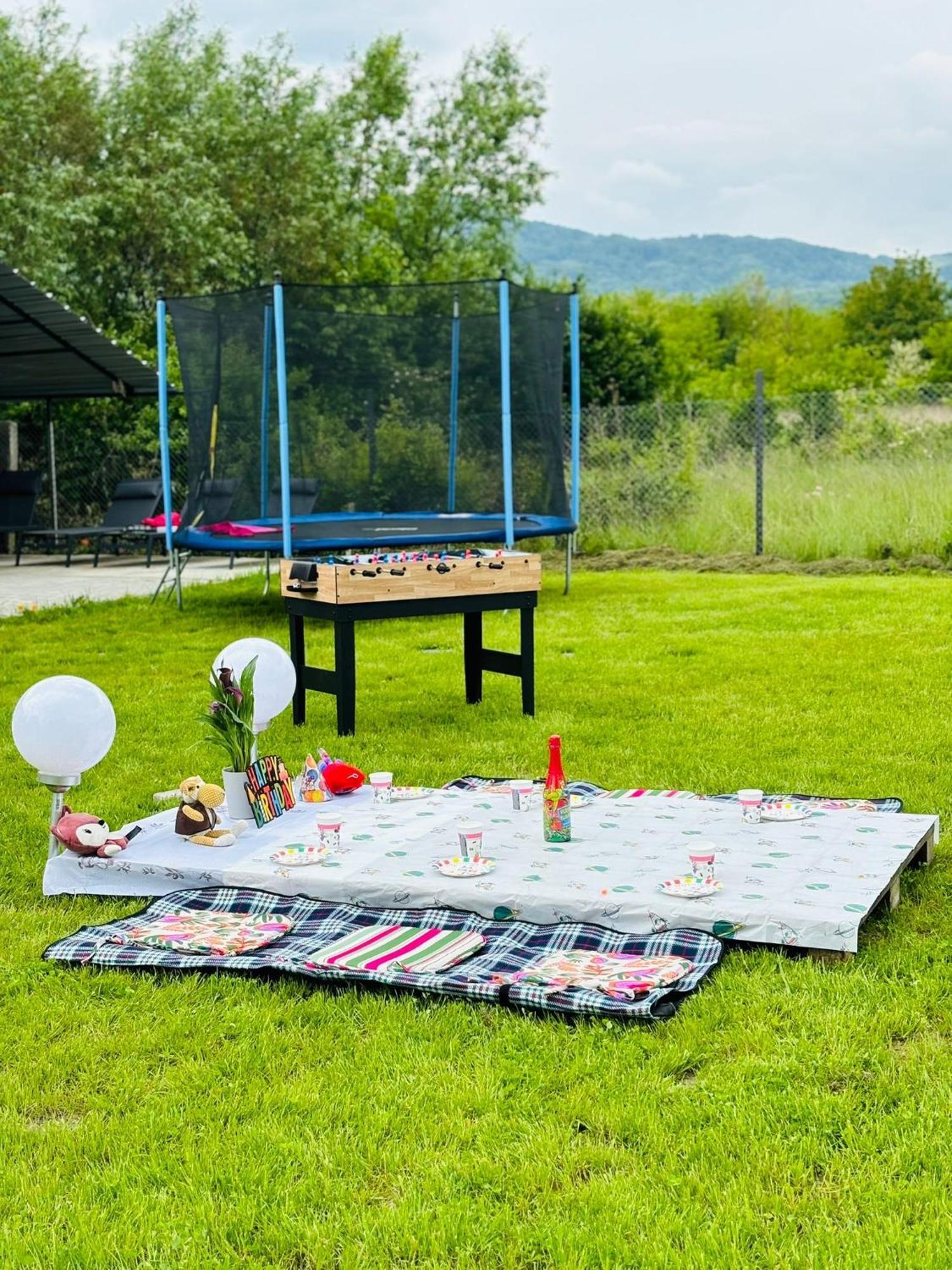 Sun Garden Glamping Domes Calimanesti Exterior foto