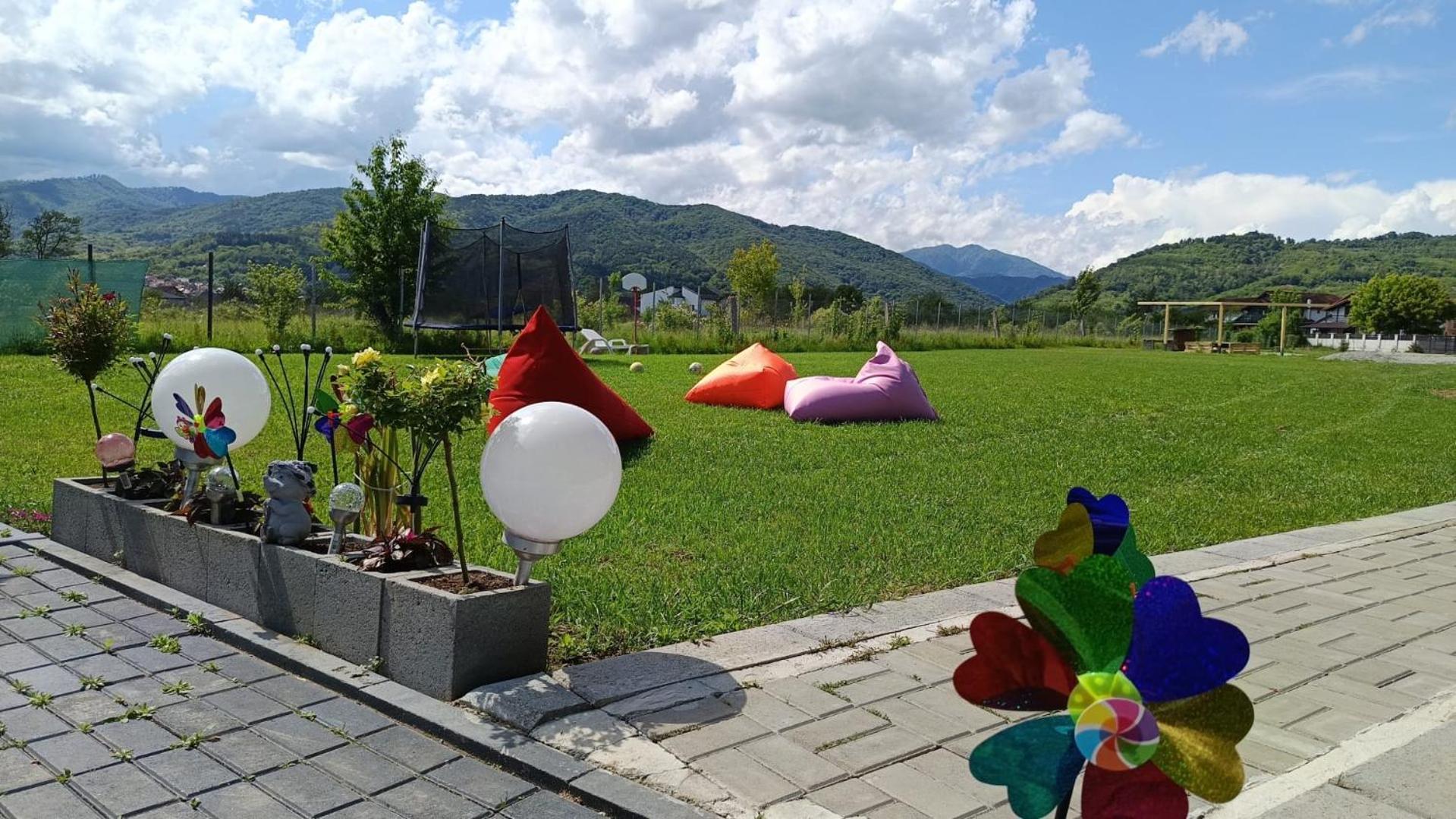 Sun Garden Glamping Domes Calimanesti Exterior foto